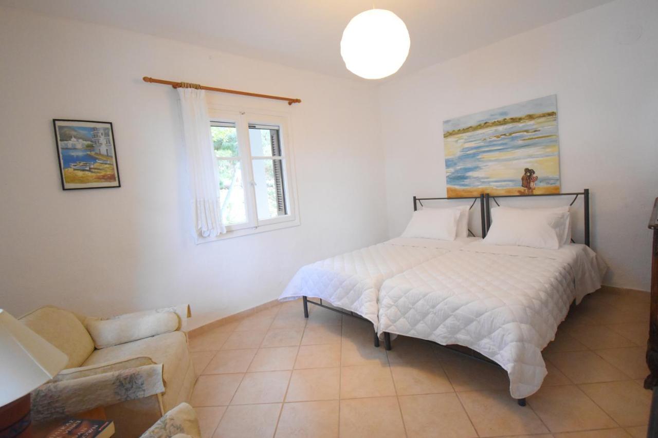 Barlee Beach Front House, Metamorfosi Exterior photo